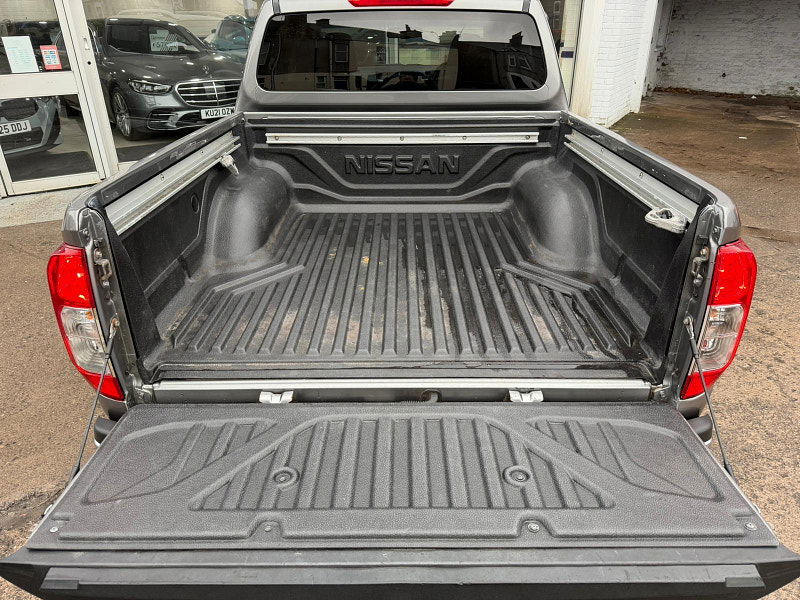 Nissan Navara 2.3 dCi Tekna 4WD Euro 5 4dr 4dr Manual 2026