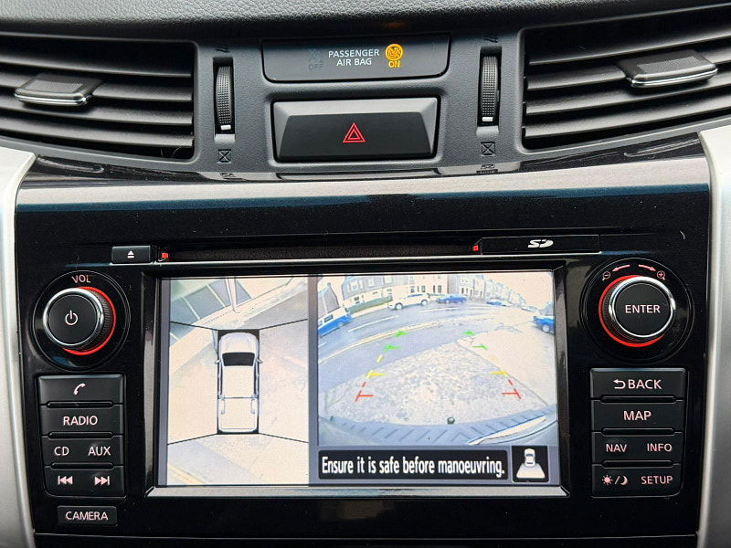 Nissan Navara 2.3 dCi Tekna 4WD Euro 5 4dr 4dr Manual 2026