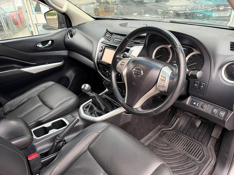 Nissan Navara 2.3 dCi Tekna 4WD Euro 5 4dr 4dr Manual 2026