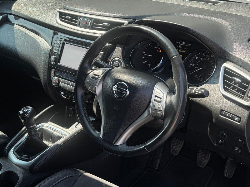 Nissan Qashqai 1.5 dCi N-Vision 2WD Euro 6 (s/s) 5dr 5dr Manual 2025