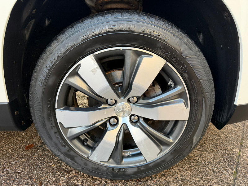 Peugeot 2008 1.6 e-HDi Allure Euro 5 (s/s) 5dr 5dr Manual 2025