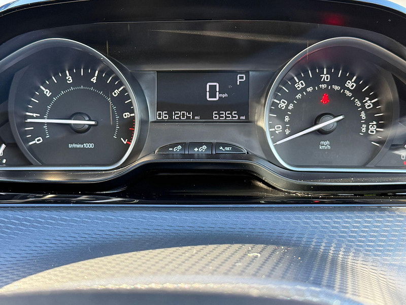 Peugeot 208 1.2 PureTech Allure EAT Euro 6 (s/s) 5dr 5dr Automatic 2026