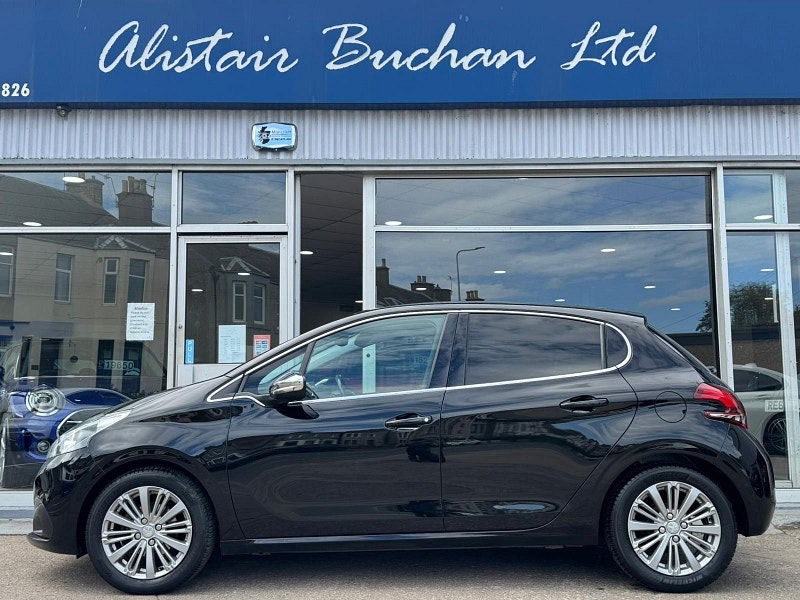 Peugeot 208 1.2 PureTech Allure Euro 6 5dr 5dr Manual 2026