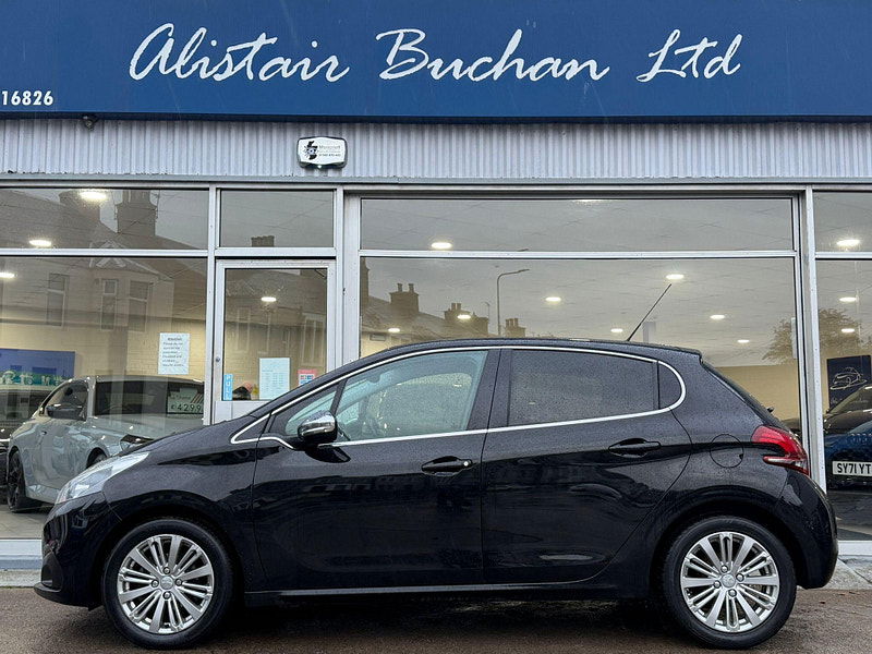 Peugeot 208 1.2 PureTech Allure Euro 6 5dr 5dr Manual 2025