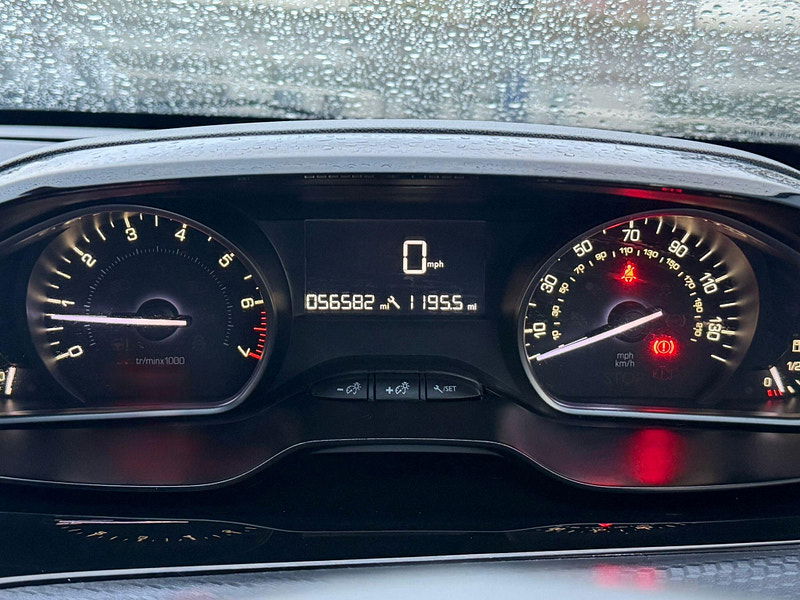 Peugeot 208 1.2 PureTech Allure Euro 6 5dr 5dr Manual 2025