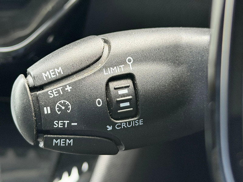 Peugeot 208 1.2 PureTech Allure Premium Euro 6 (s/s) 5dr 5dr Manual 2026