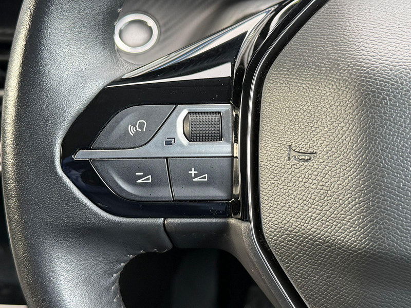 Peugeot 208 1.2 PureTech Allure Premium Euro 6 (s/s) 5dr 5dr Manual 2026