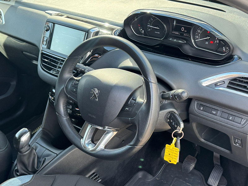 Peugeot 208 1.2 VTi PureTech Allure Euro 6 5dr 5dr Manual 2025