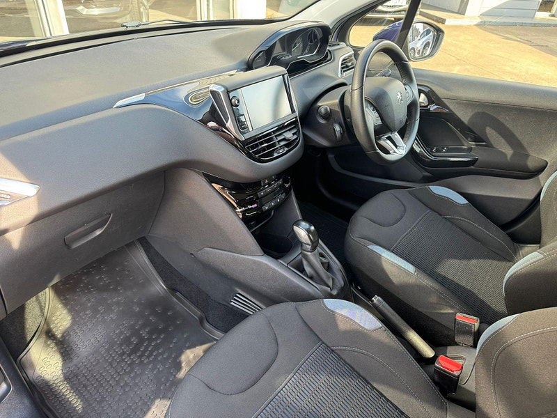 Peugeot 208 1.2 VTi PureTech Allure Euro 6 5dr 5dr Manual 2025