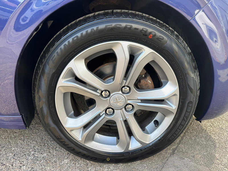 Peugeot 208 1.2 VTi PureTech Allure Euro 6 5dr 5dr Manual 2025