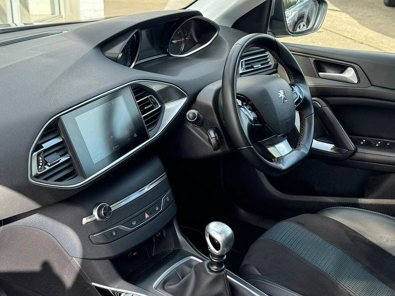Peugeot 308 1.2 PureTech Tech Edition Euro 6 (s/s) 5dr 5dr Manual 2025