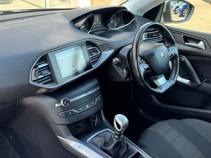 Peugeot 308 1.6 BlueHDi Allure Euro 6 (s/s) 5dr 5dr Manual 2025