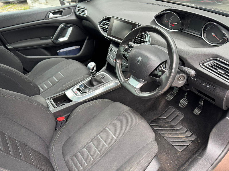 Peugeot 308 SW 1.6 BlueHDi Allure Euro 6 (s/s) 5dr 5dr Manual 2025