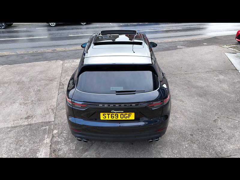 Porsche Cayenne 3.0 V6 E-Hybrid 14.1kWh TiptronicS 4WD Euro 6 (s/s) 5dr (3.6kW Charger) 5dr Automatic 2026