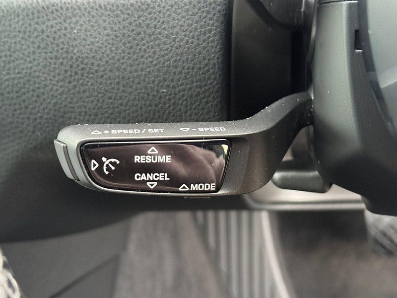Porsche Cayenne 3.0 V6 E-Hybrid 14.1kWh TiptronicS 4WD Euro 6 (s/s) 5dr (3.6kW Charger) 5dr Automatic 2026