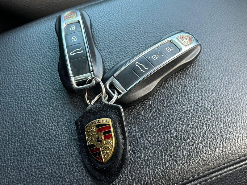Porsche Cayenne 3.0 V6 E-Hybrid 14.1kWh TiptronicS 4WD Euro 6 (s/s) 5dr (3.6kW Charger) 5dr Automatic 2026