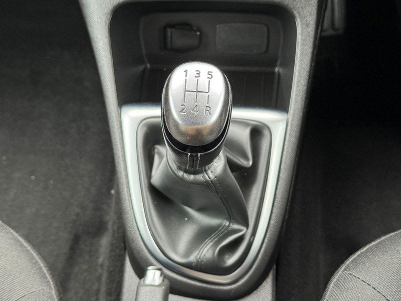 Renault Captur 0.9 TCe ENERGY Iconic Euro 6 (s/s) 5dr 5dr Manual 2025