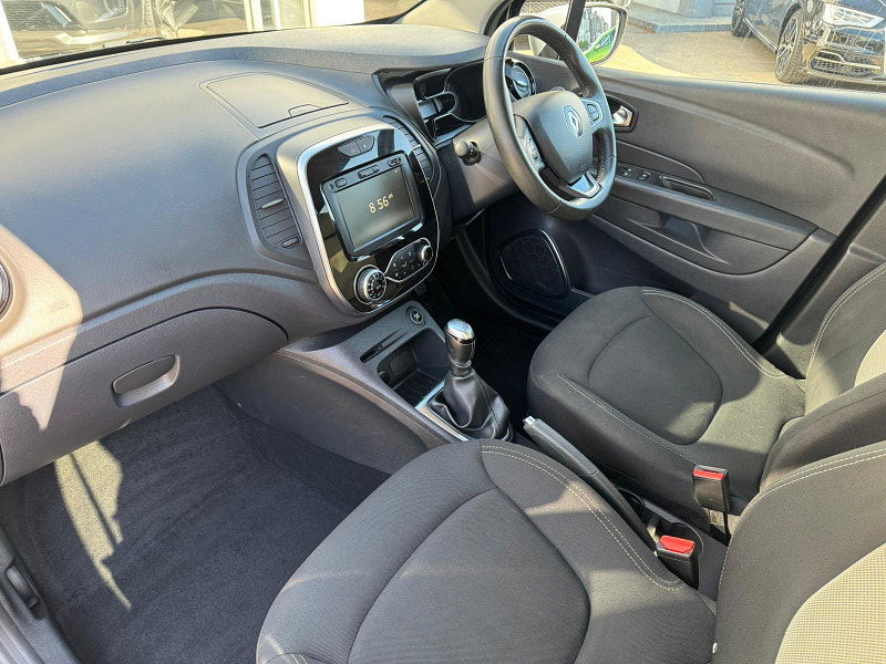 Renault Captur 1.3 TCe ENERGY Iconic Euro 6 (s/s) 5dr 5dr Manual 2025