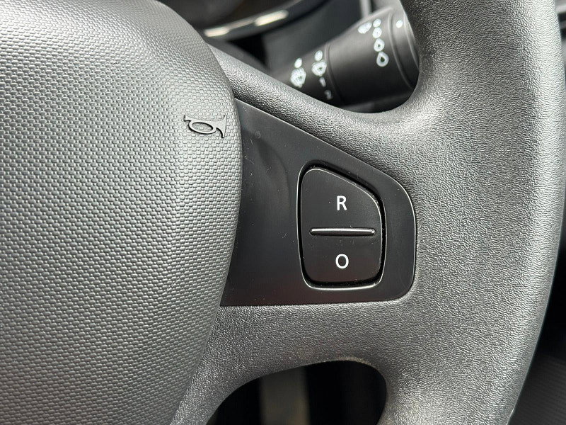 Renault Clio 0.9 TCe Expression + Euro 5 (s/s) 5dr 5dr Manual 2026