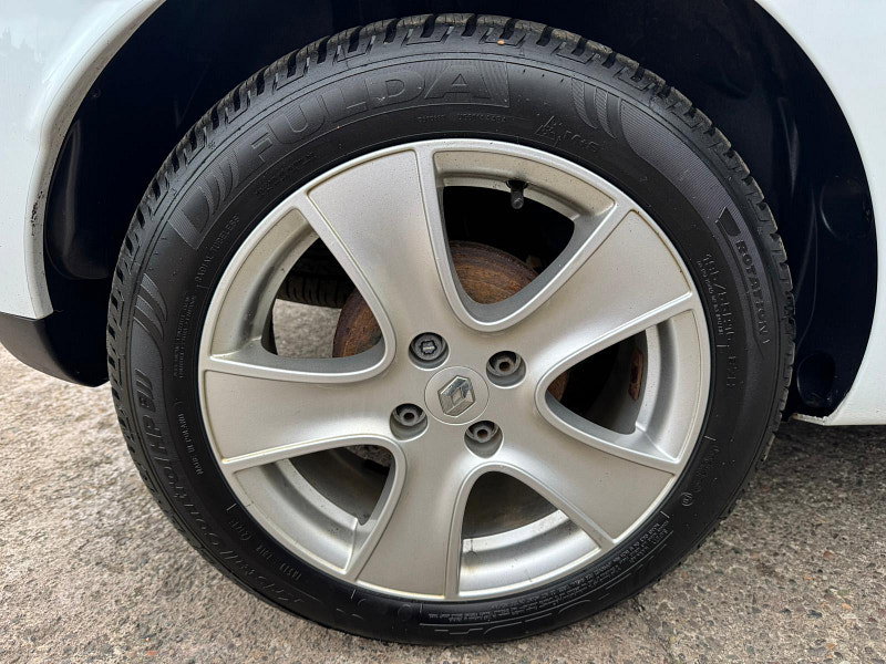 Renault Clio 0.9 TCe Expression + Euro 5 (s/s) 5dr 5dr Manual 2026