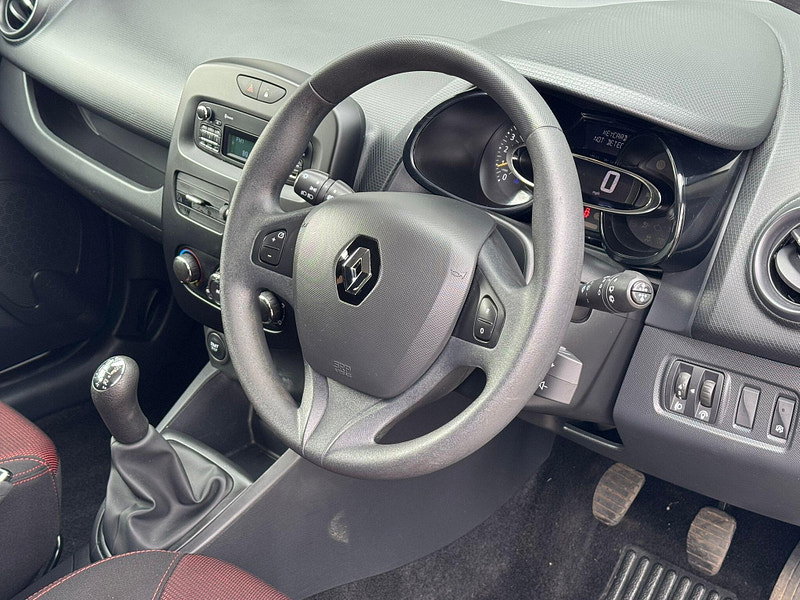 Renault Clio 0.9 TCe Expression + Euro 5 (s/s) 5dr 5dr Manual 2026