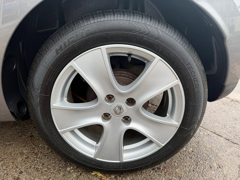 Renault Clio 0.9 TCe Expression + Euro 5 (s/s) 5dr 5dr Manual 2026