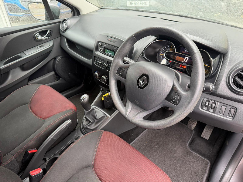 Renault Clio 0.9 TCe Expression + Euro 5 (s/s) 5dr 5dr Manual 2026