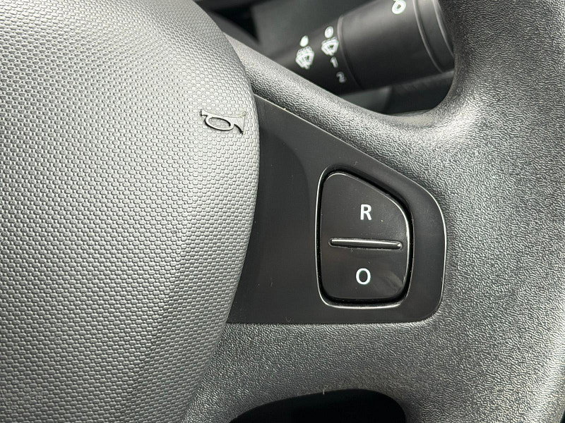 Renault Clio 0.9 TCe Expression + Euro 5 (s/s) 5dr 5dr Manual 2026