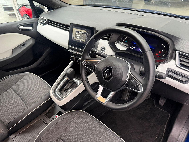 Renault Clio 1.6 E-TECH Techno Auto Euro 6 (s/s) 5dr 5dr Automatic 2026