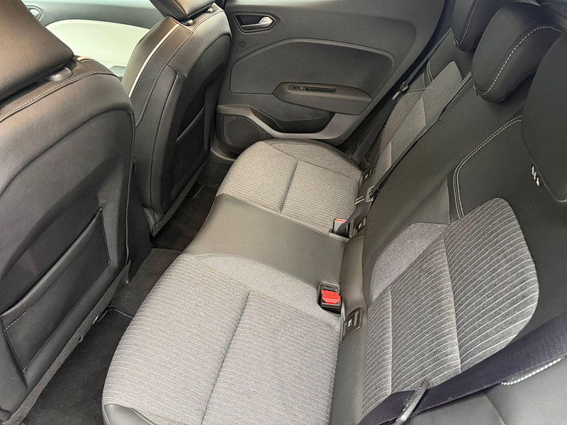 Renault Clio 1.6 E-TECH Techno Auto Euro 6 (s/s) 5dr 5dr Automatic 2026