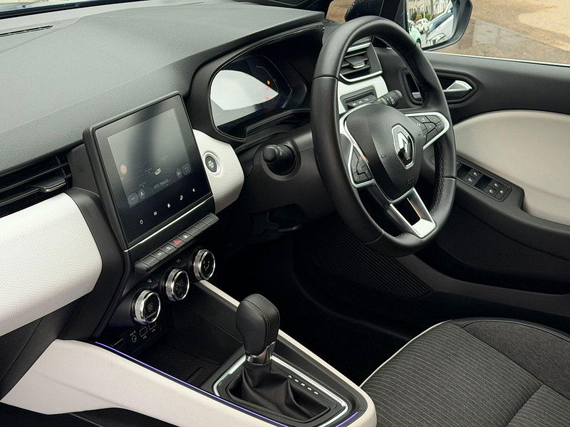 Renault Clio 1.6 E-TECH Techno Auto Euro 6 (s/s) 5dr 5dr Automatic 2026