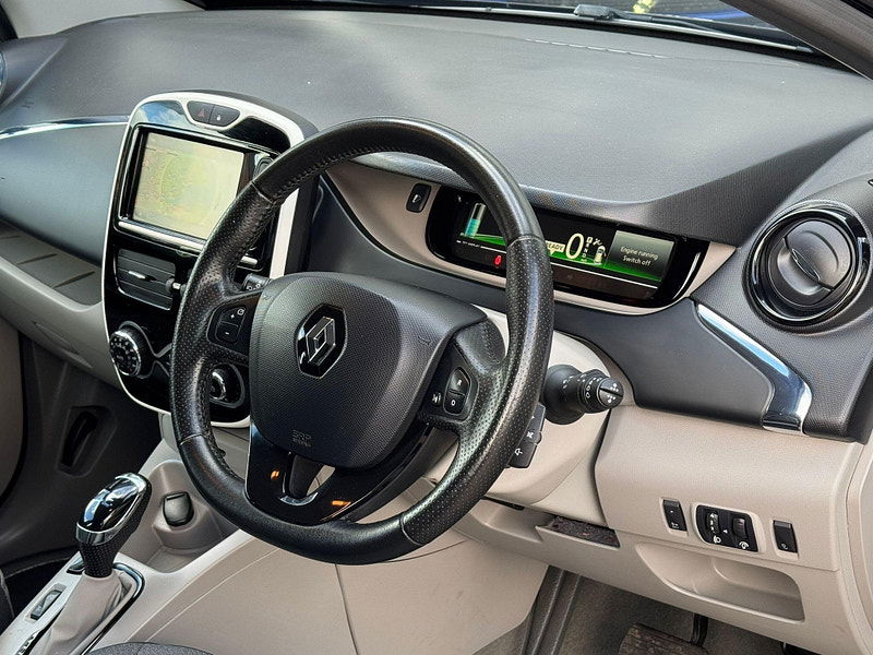 Renault Zoe 22kWh Dynamique Intens Hatchback 5dr Electric Auto (i) (88 bhp) 5dr Automatic 2025