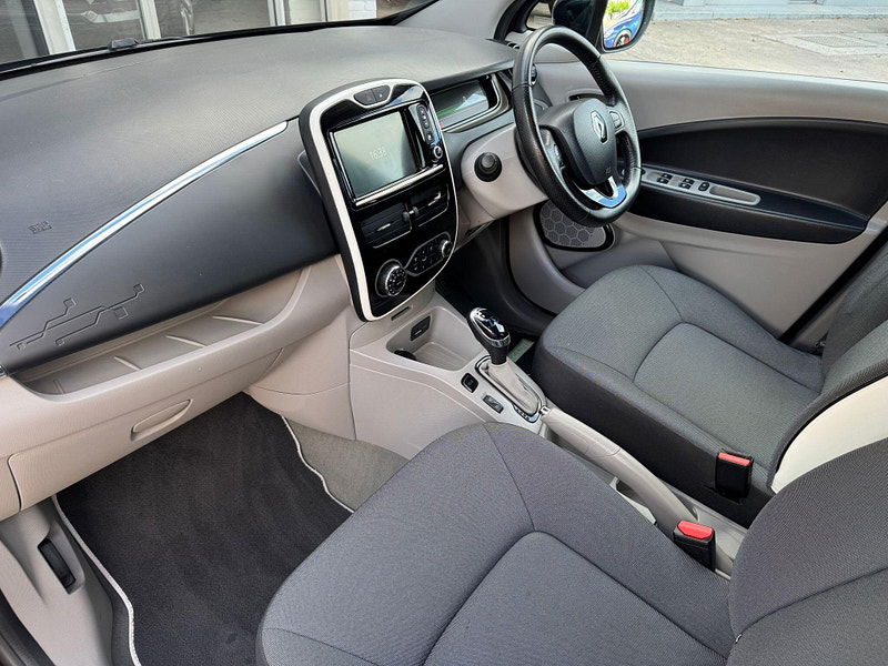 Renault Zoe 22kWh Dynamique Intens Hatchback 5dr Electric Auto (i) (88 bhp) 5dr Automatic 2025