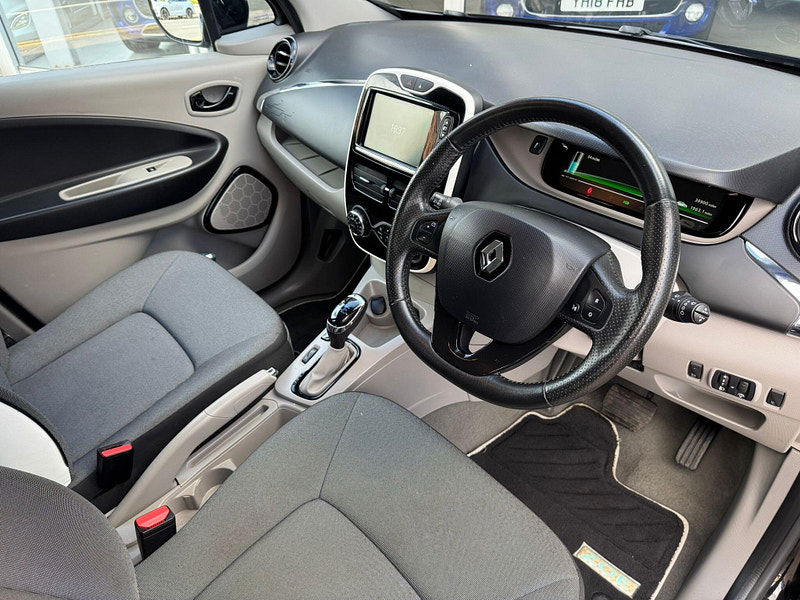 Renault Zoe 22kWh Dynamique Intens Hatchback 5dr Electric Auto (i) (88 bhp) 5dr Automatic 2025