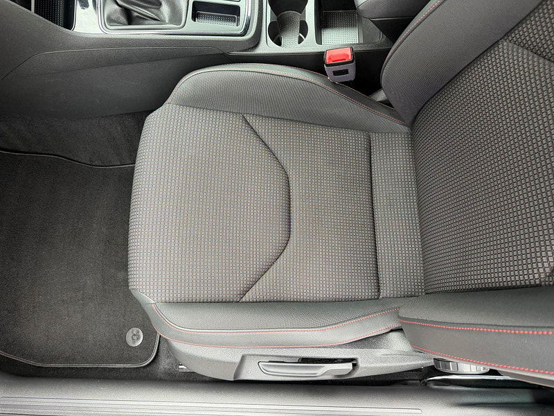 Seat Leon 1.8 TSI FR Technology Sport Coupe DSG Euro 6 (s/s) 3dr 3dr Automatic 2026