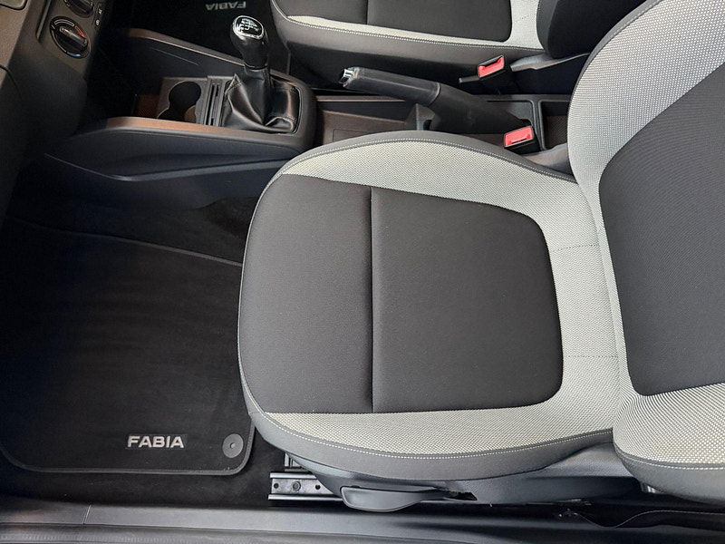 Skoda Fabia 1.0 TSI SE Euro 6 (s/s) 5dr 5dr Manual 2025