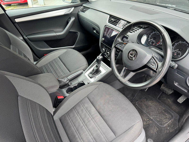 Skoda Octavia 1.6 TDI SCR SE Technology DSG Euro 6 (s/s) 5dr 5dr Automatic 2025