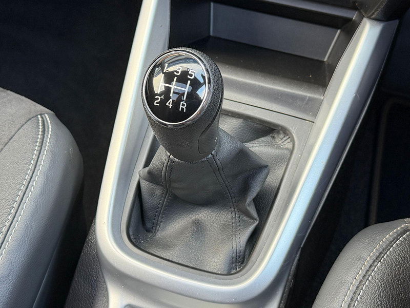 Suzuki Vitara 1.6 SZ5 Euro 6 (s/s) 5dr 5dr Manual 2026