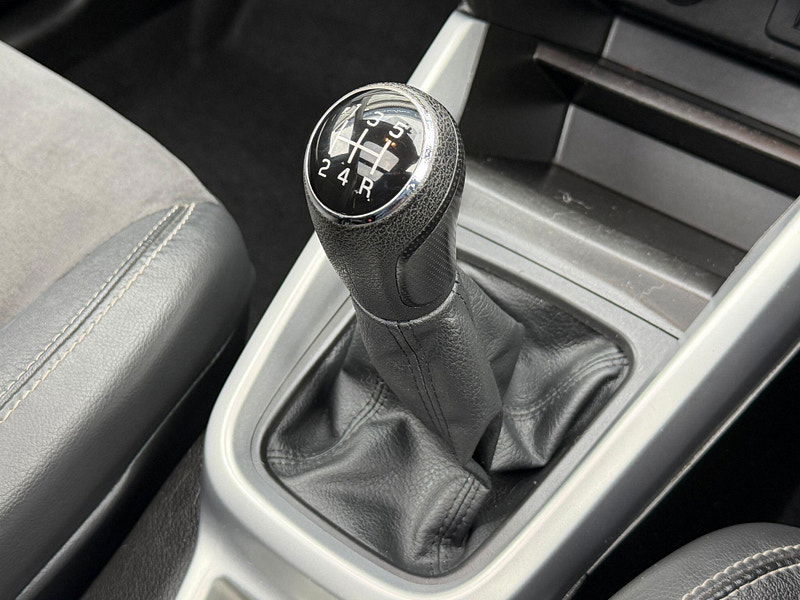 Suzuki Vitara 1.6 SZ5 Euro 6 (s/s) 5dr 5dr Manual 2026