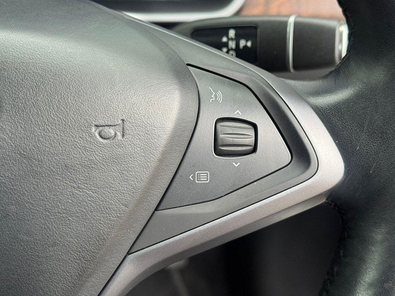 Tesla Model S (Dual Motor) Long Range Auto 4WD 5dr 5dr Automatic 2025