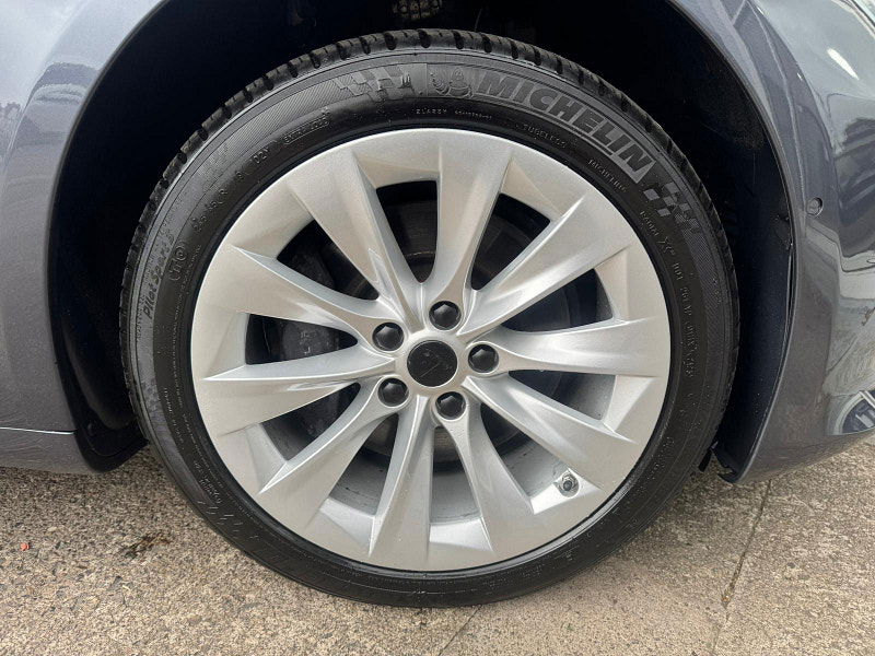 Tesla Model S (Dual Motor) Long Range Auto 4WD 5dr 5dr Automatic 2025