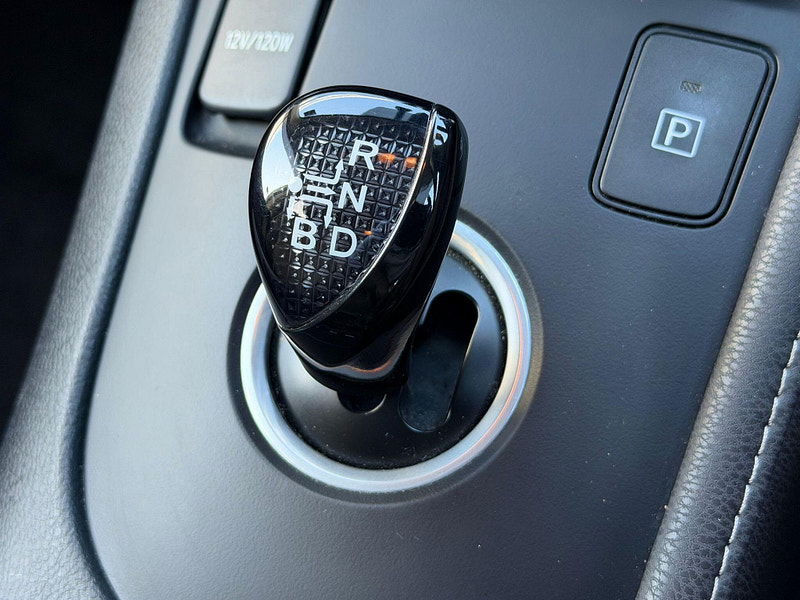 Toyota Auris 1.8 VVT-h Excel CVT Euro 6 (s/s) 5dr (Safety Sense) 5dr Automatic 2026