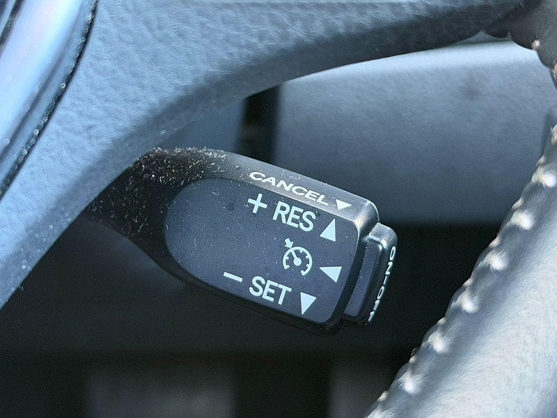 Toyota Auris 1.8 VVT-h Excel CVT Euro 6 (s/s) 5dr (Safety Sense) 5dr Automatic 2026