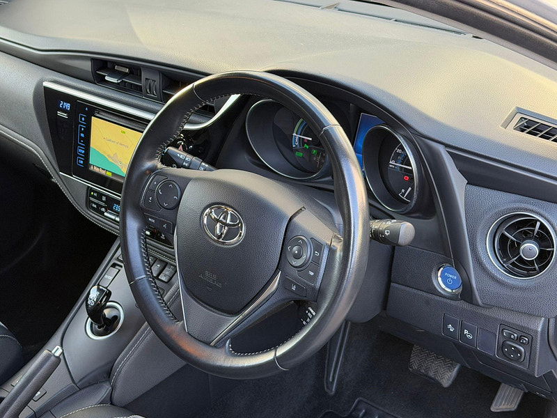 Toyota Auris 1.8 VVT-h Excel CVT Euro 6 (s/s) 5dr (Safety Sense) 5dr Automatic 2026