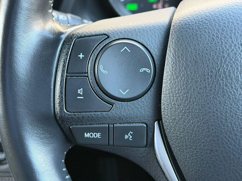 Toyota Auris 1.8 VVT-h Excel CVT Euro 6 (s/s) 5dr (Safety Sense) 5dr Automatic 2026