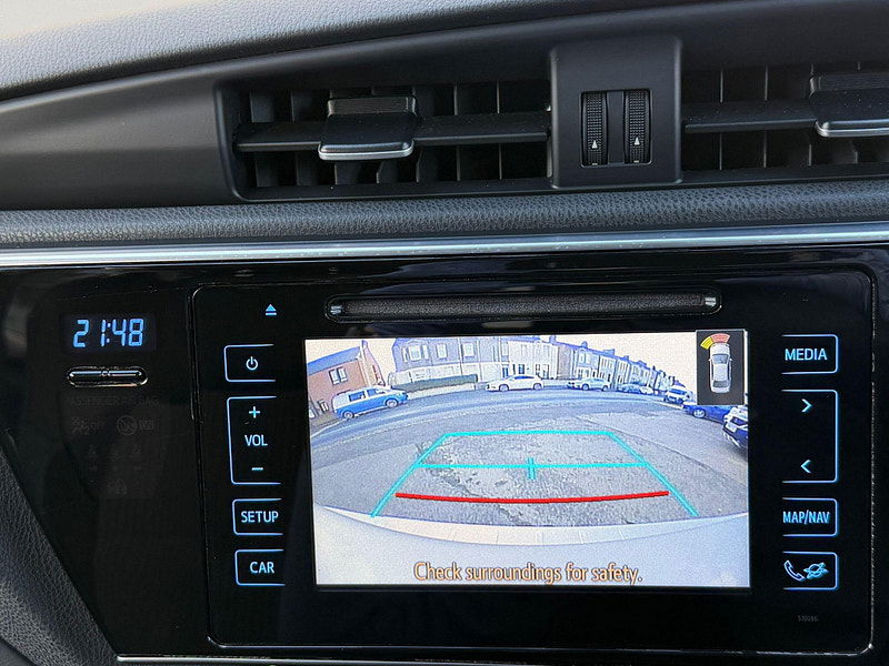 Toyota Auris 1.8 VVT-h Excel CVT Euro 6 (s/s) 5dr (Safety Sense) 5dr Automatic 2026