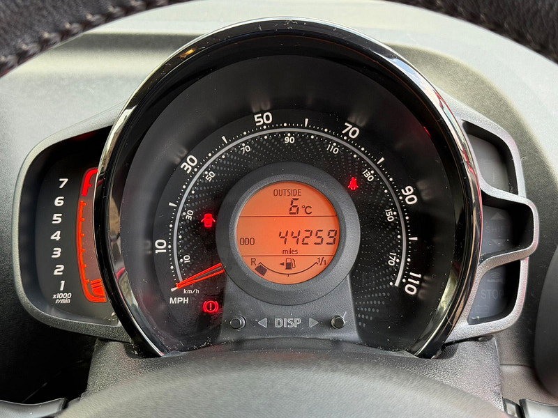 Toyota Aygo 1.0 VVT-i x-play Euro 6 5dr 5dr Manual 2026