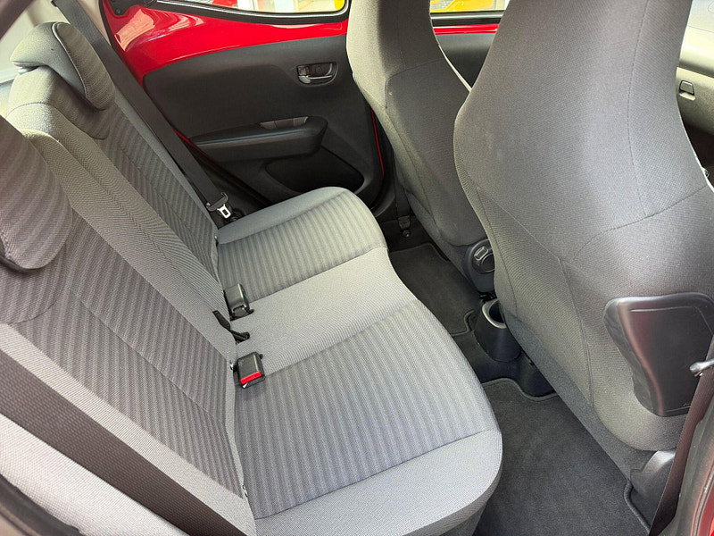 Toyota Aygo 1.0 VVT-i x-play Euro 6 5dr 5dr Manual 2026