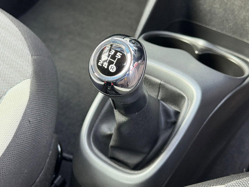 Toyota Aygo 1.0 VVT-i x-play Euro 6 5dr 5dr Manual 2026