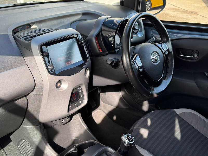 Toyota Aygo 1.0 VVT-i x-trend Hatchback 5dr Petrol Manual Euro 6 (71 ps) 5dr Manual 2026